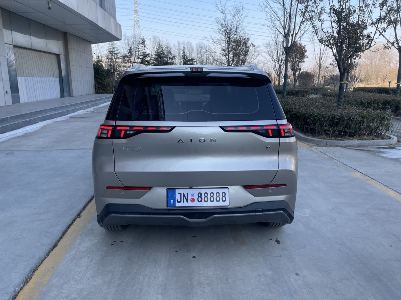 济宁22年传祺埃安Y9