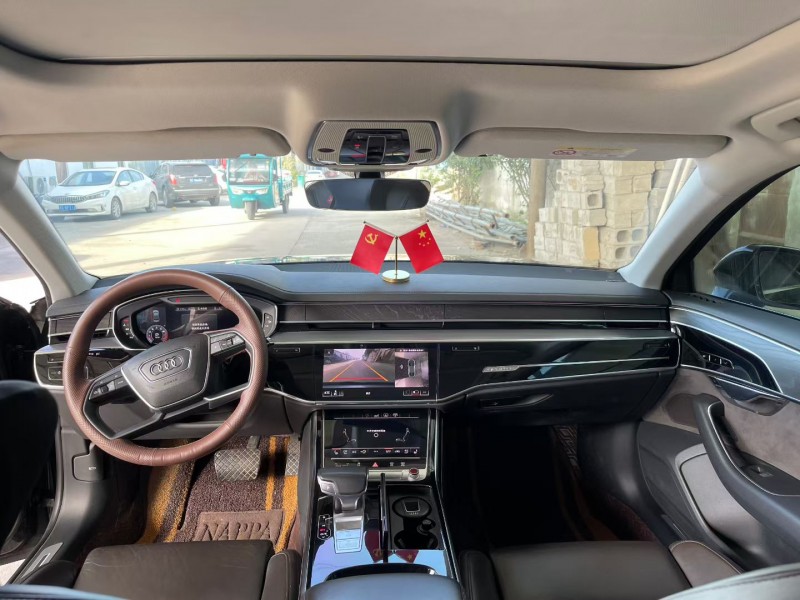 徐州19年奥迪A8L7