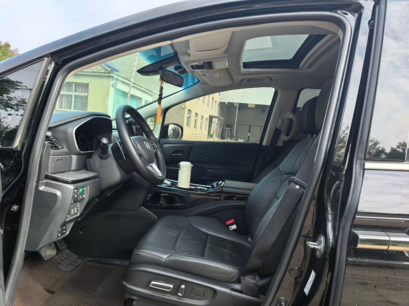 徐州23年本田艾力绅3