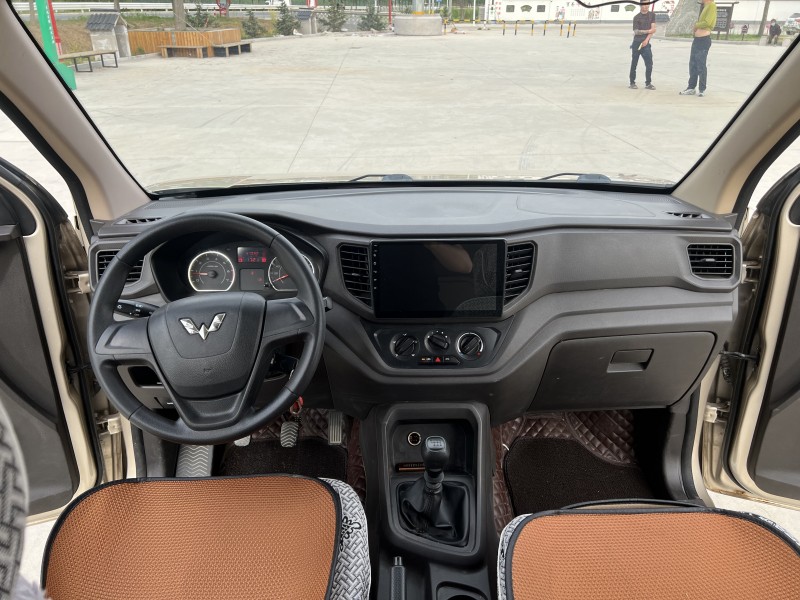 徐州21年五菱汽车宏光5