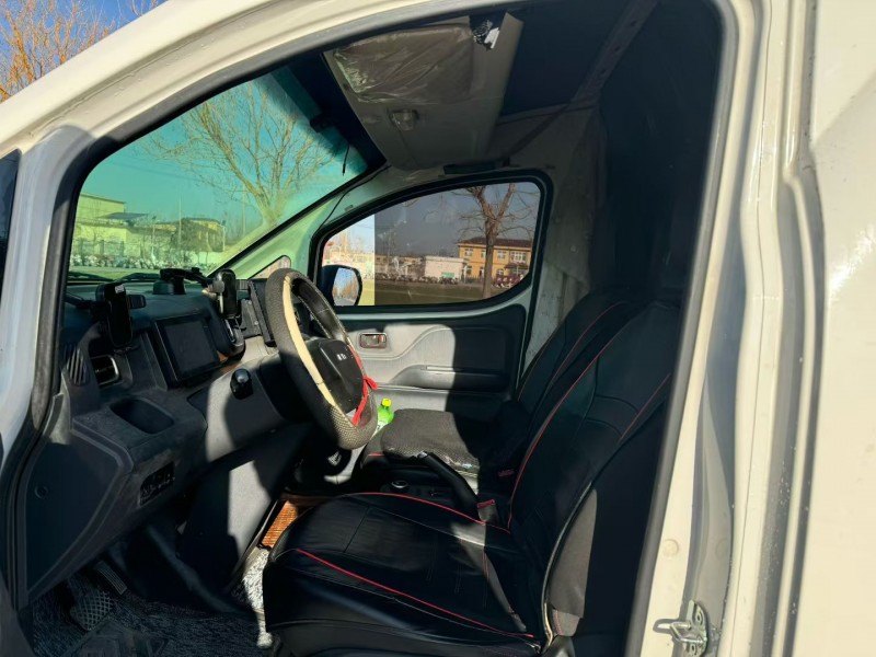 新乡24年五菱汽车菱势黄金卡5