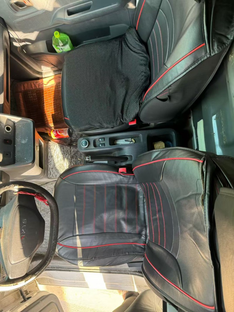 新乡24年五菱汽车菱势黄金卡6