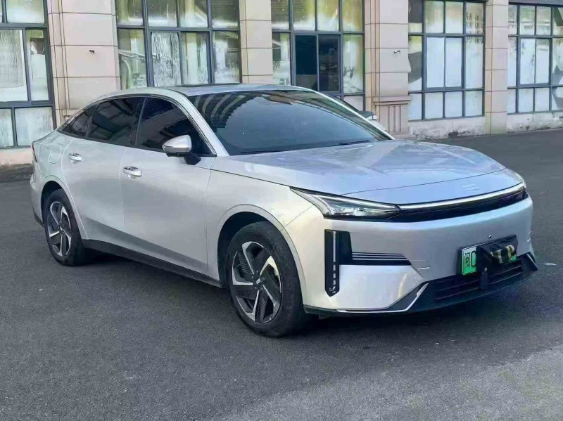 南平25年吉利银河3