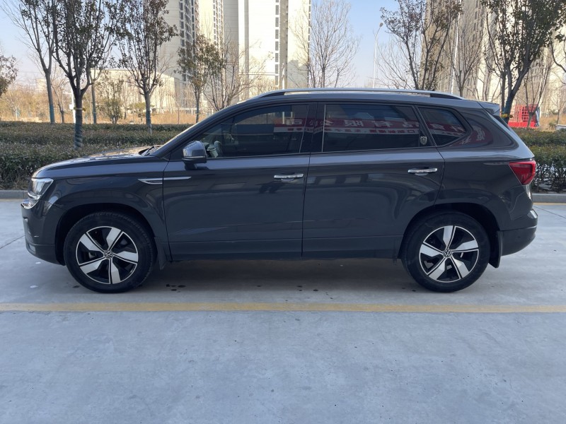 济宁21年大众途岳7