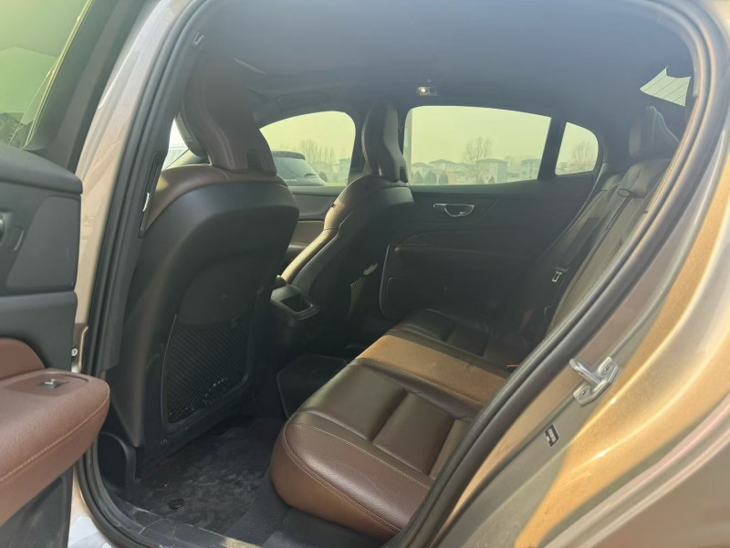 新乡22年沃尔沃S60L5