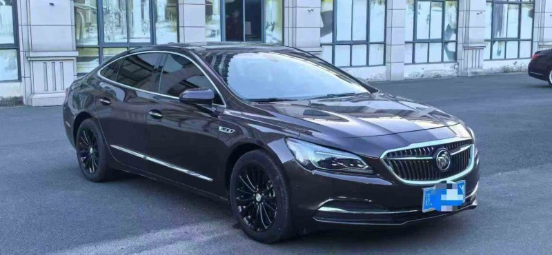 南平18年别克君越2