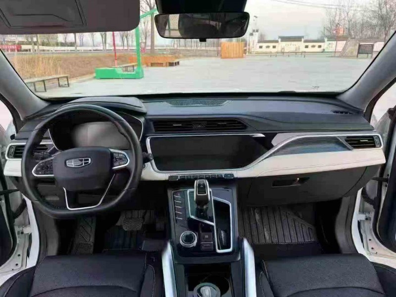 徐州22年吉利博越4