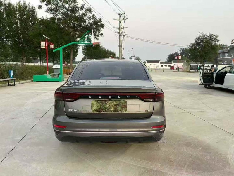 徐州23年吉利帝豪9