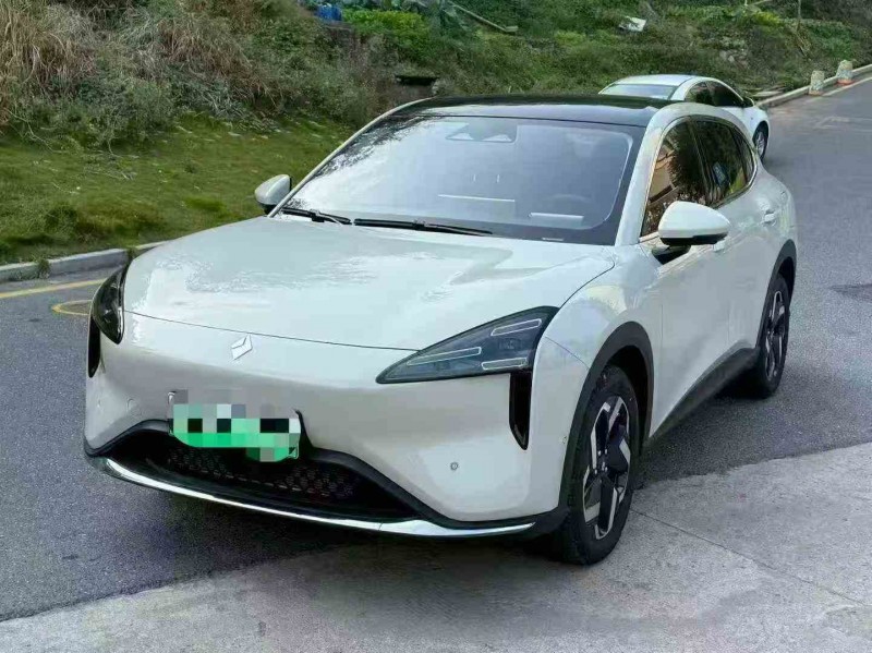 福州25年宝骏云海4