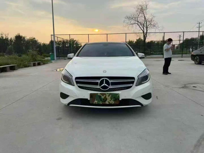 徐州16年奔驰A1
