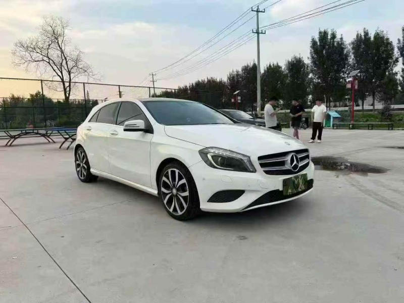 徐州16年奔驰A2