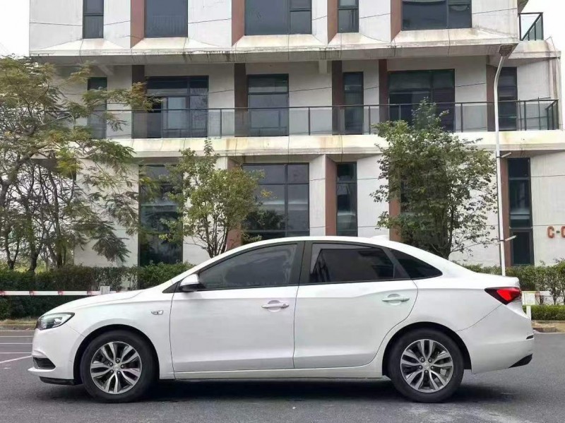 广州18年别克英朗4