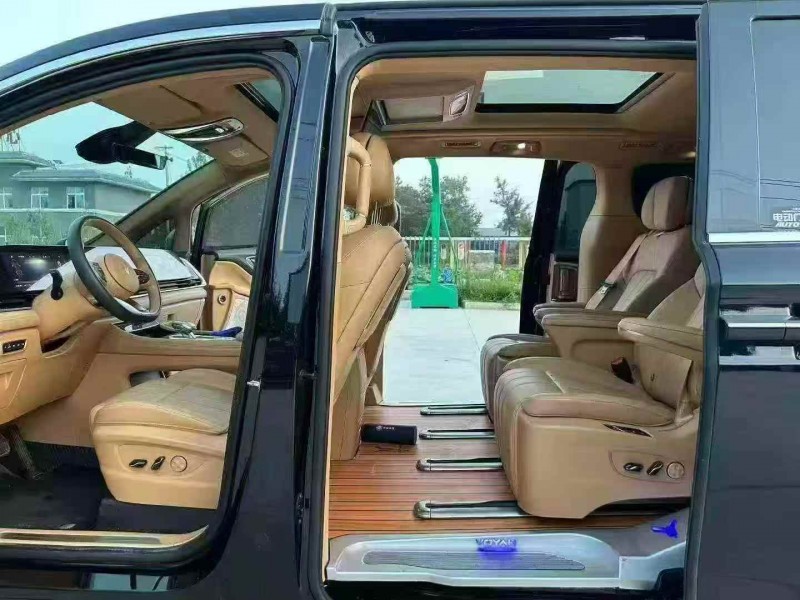 徐州24年岚图汽车梦想家7