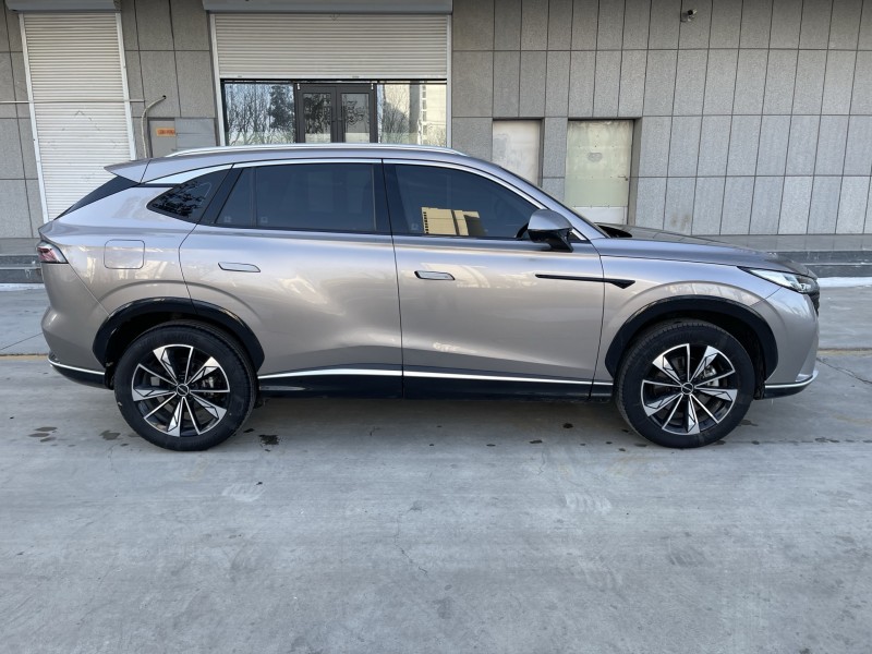 济宁24年荣威RX57