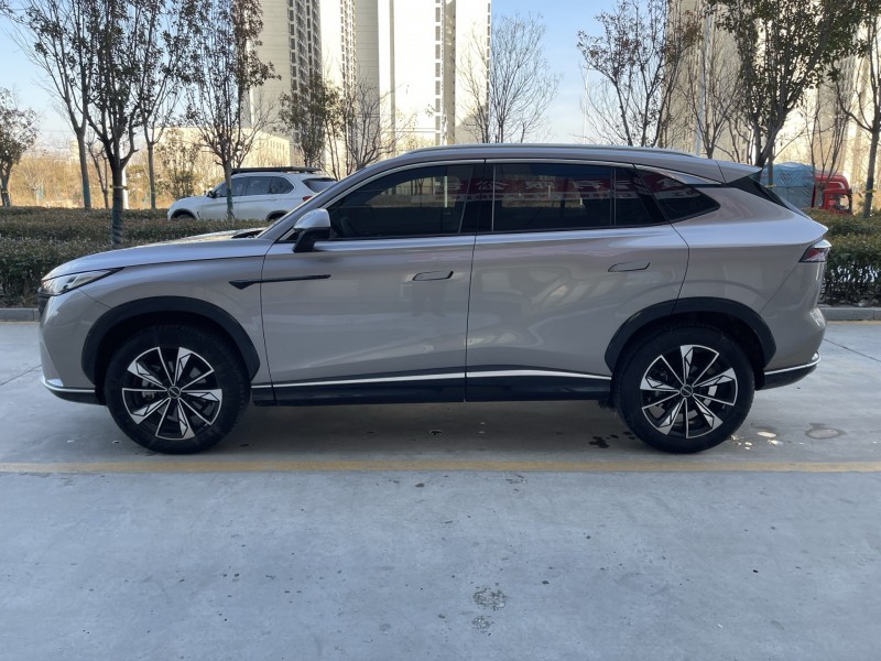 济宁24年荣威RX58