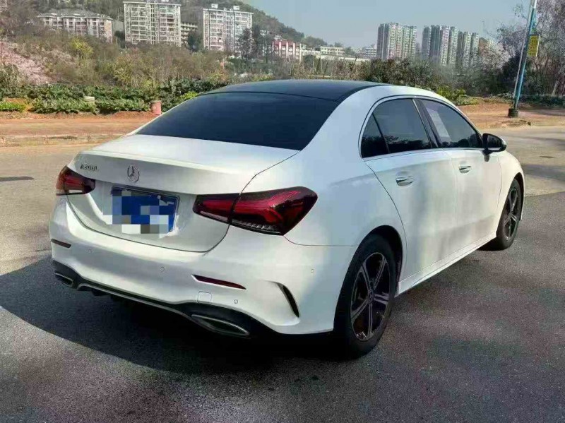 莆田22年奔驰A9