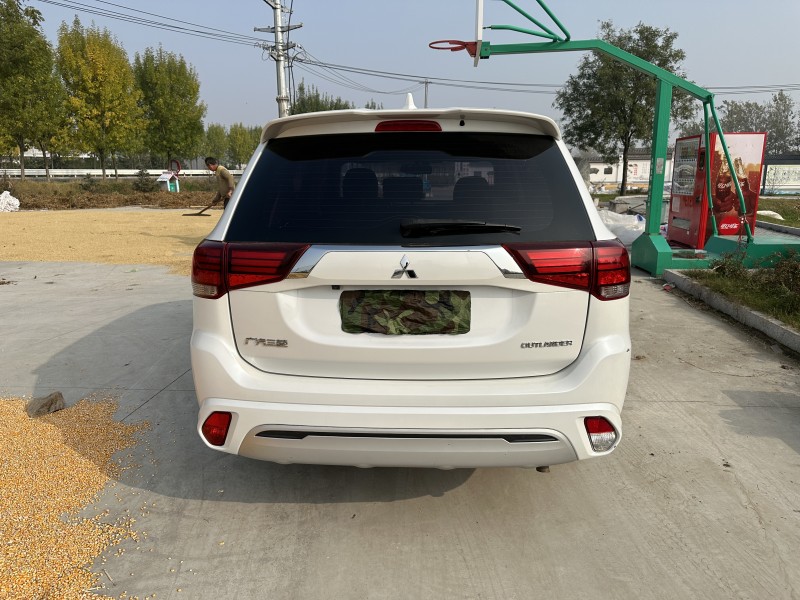 徐州22年三菱欧蓝德9