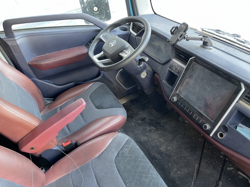 济宁24年三一重卡江山5