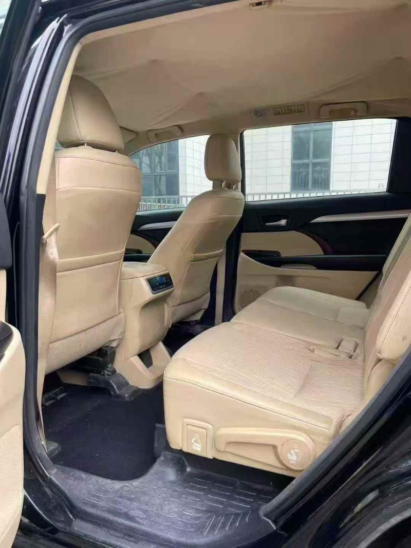 广州17年丰田汉兰达6