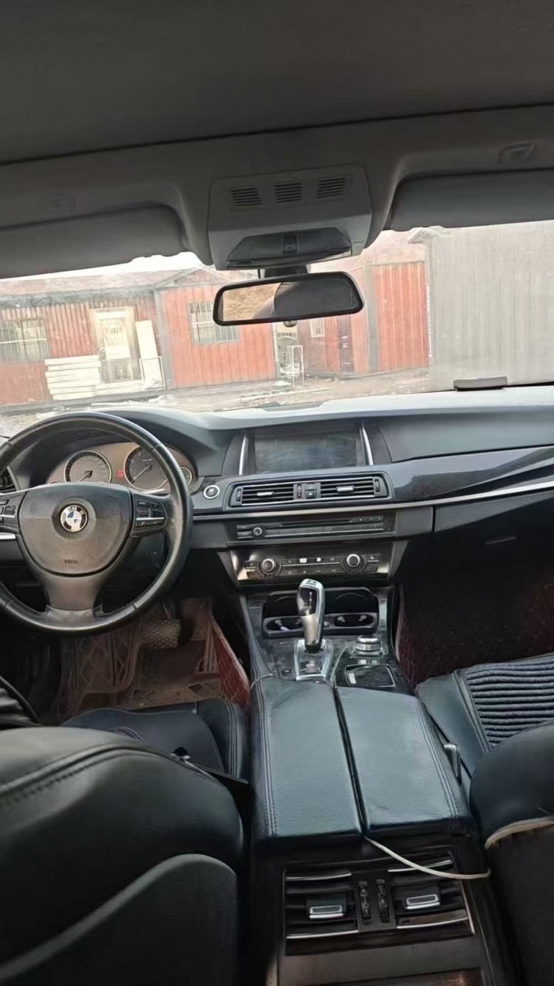 济南12年宝马5系3