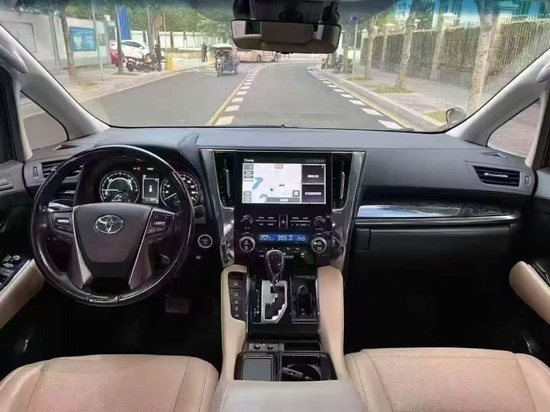 广州21年丰田威尔法6