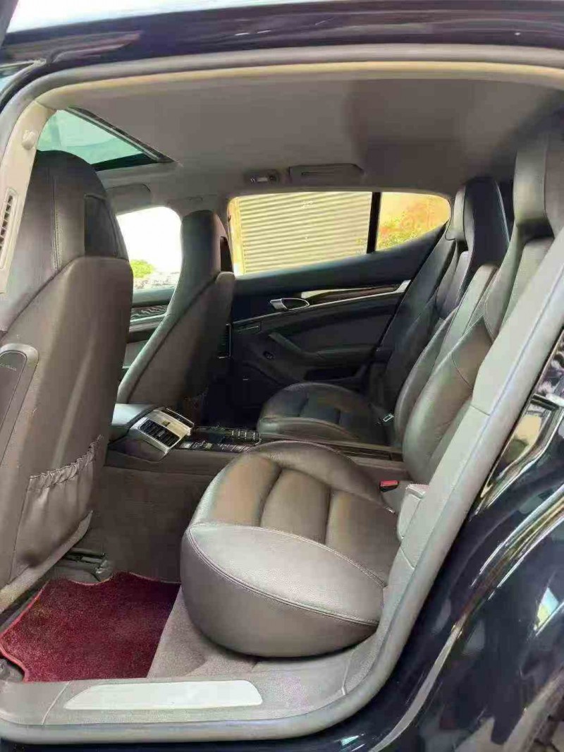 福州15年保时捷帕拉梅拉6