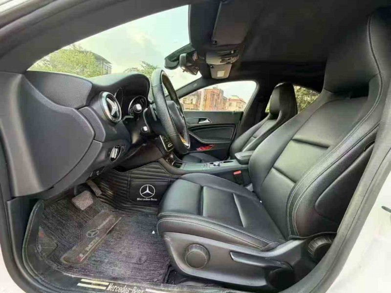 深圳19年奔驰CLA6