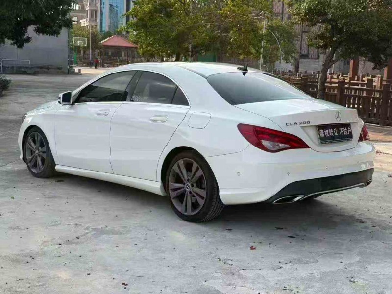 深圳19年奔驰CLA8