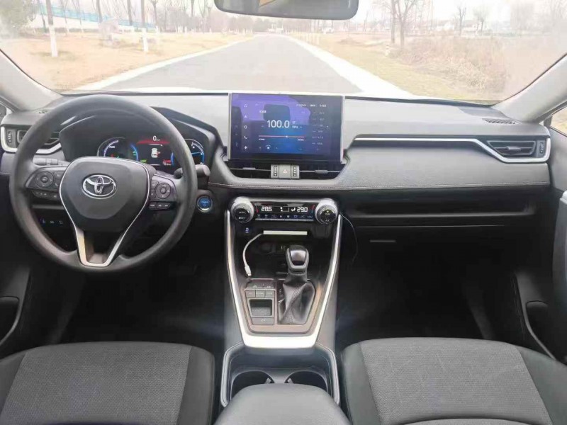 济宁21年丰田RAV4荣放6