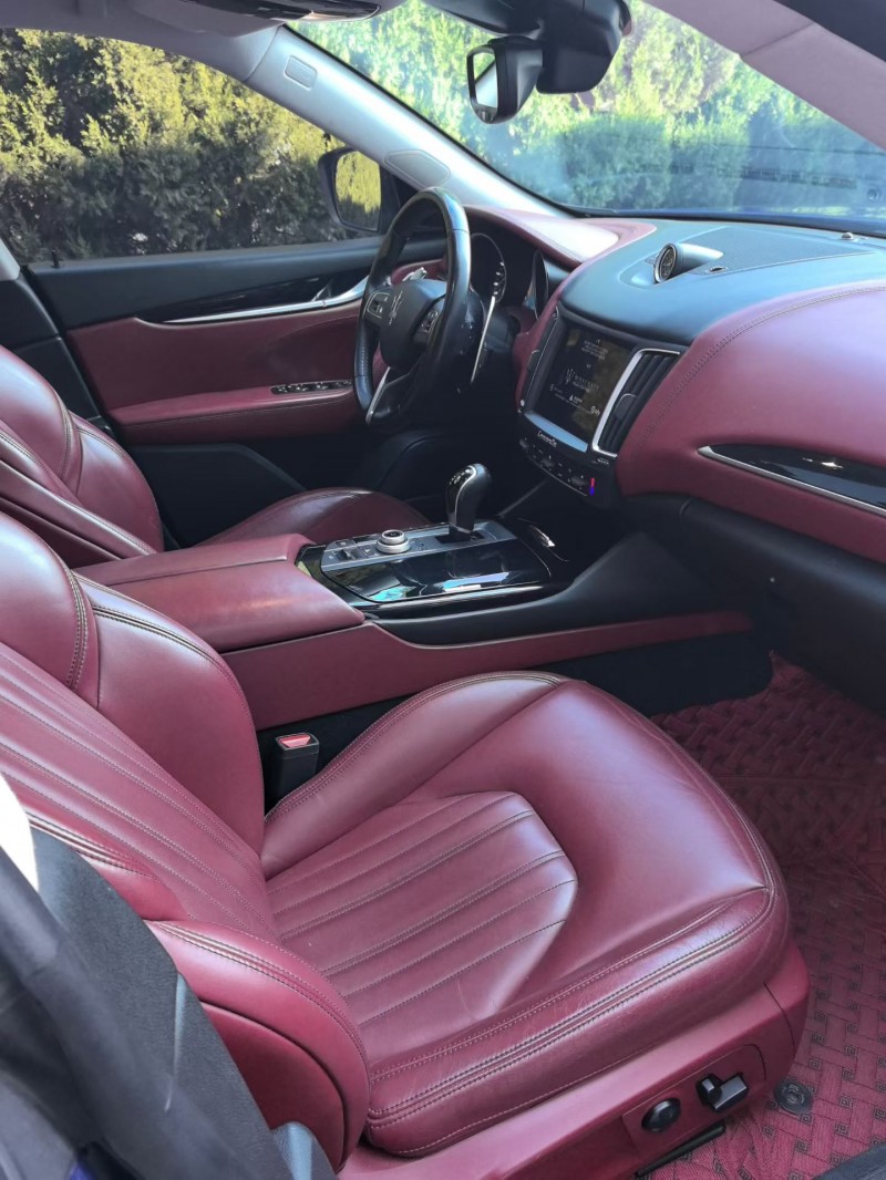 青島18年瑪莎拉蒂Levante5