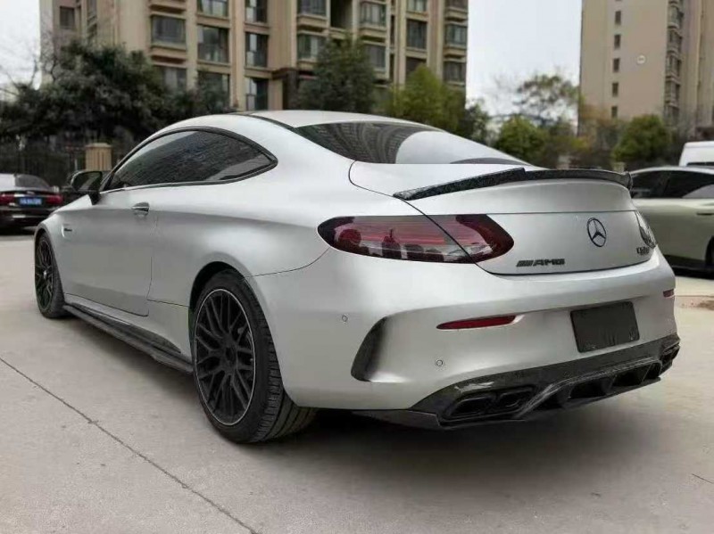 昆明17年奔驰AMG3