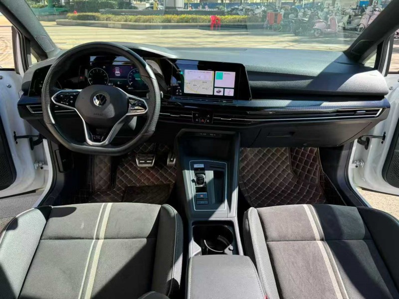 昆明24年大众高尔夫6