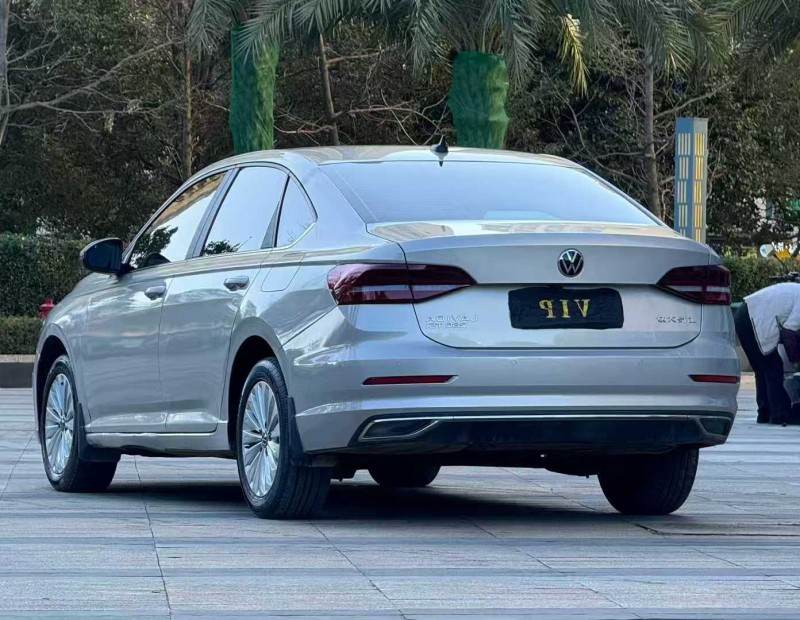 昆明21年大众朗逸6