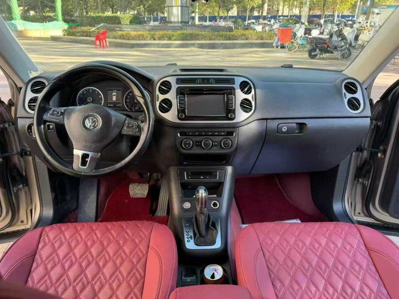 昆明13年大众途观4