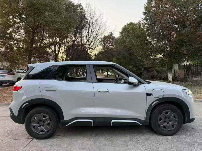 淮安25年比亚迪元8