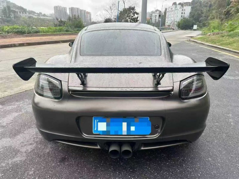 三明09年保时捷卡曼8