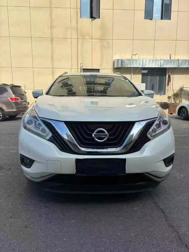 襄阳18年日产楼兰1