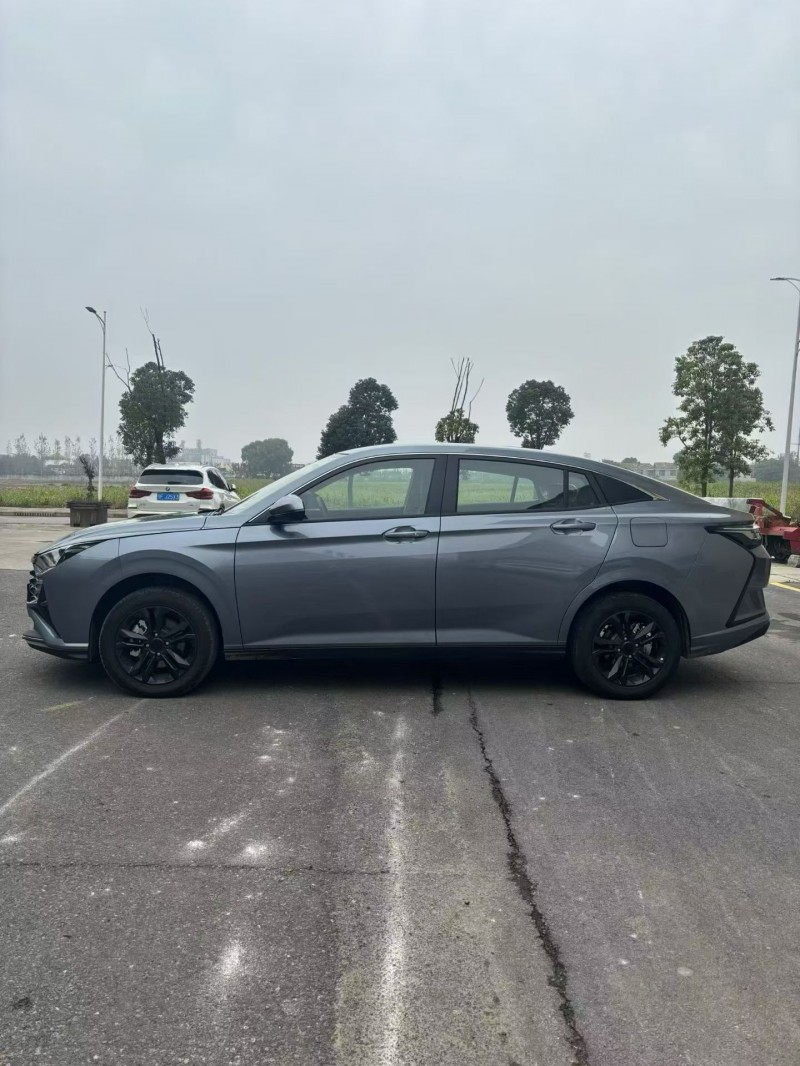 襄阳25年东风奕炫4