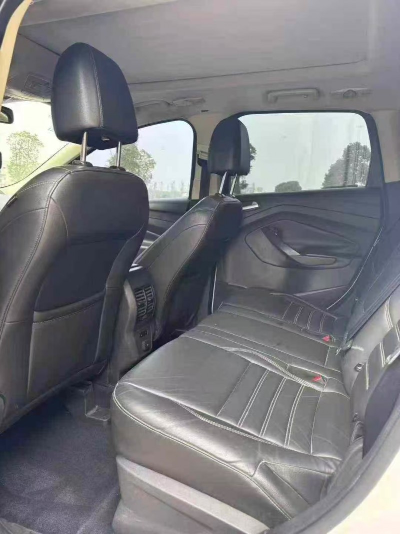 襄阳17年福特翼虎5