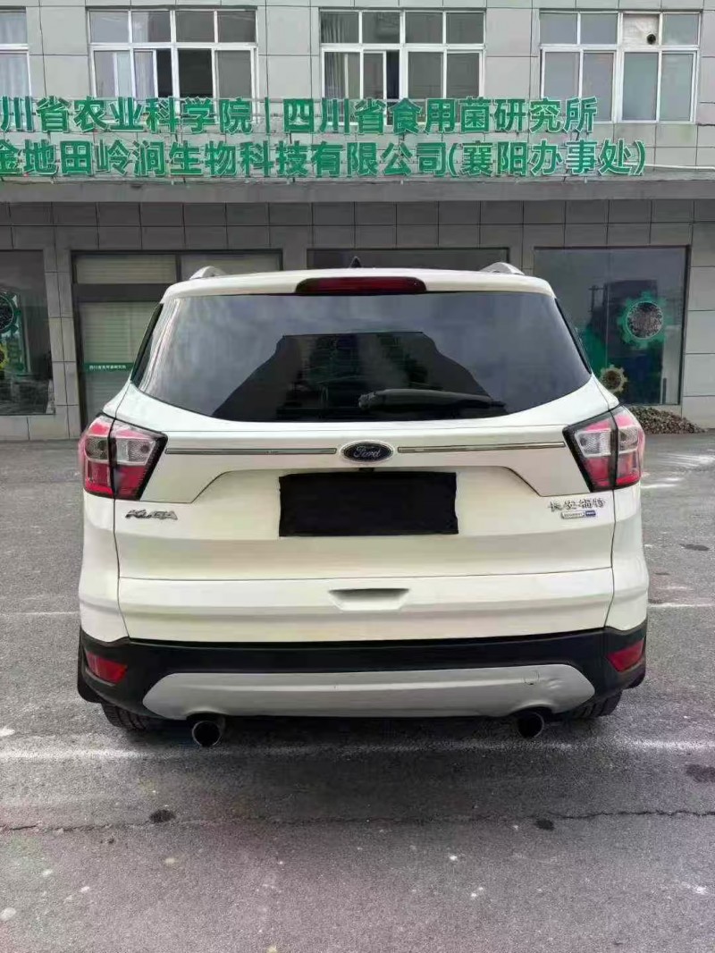 襄阳17年福特翼虎9