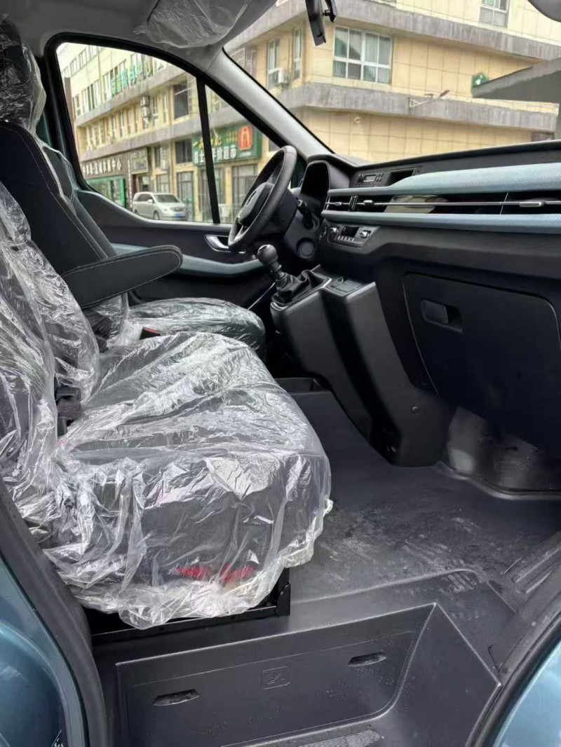 襄阳25年福田图雅诺8