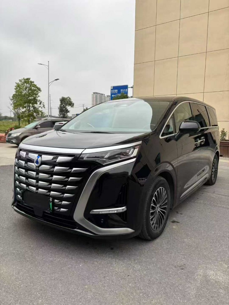 襄阳23年腾势D92