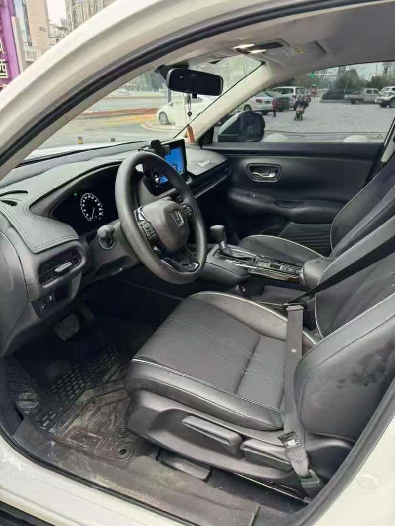 吉安23年本田HRV6