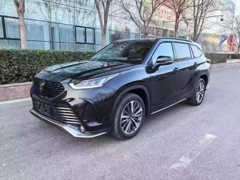 承德25年丰田皇冠2