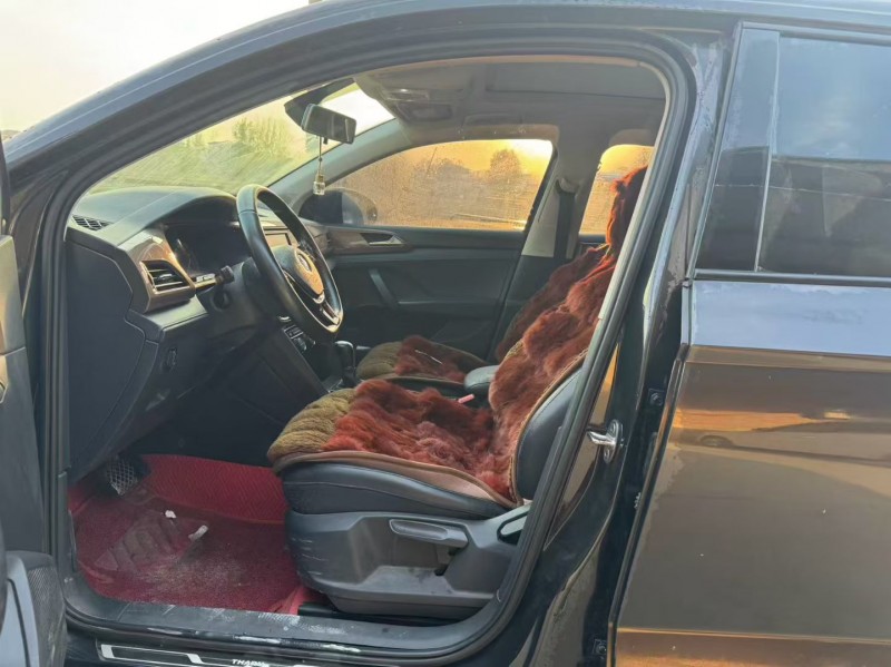 新乡20年大众探岳4