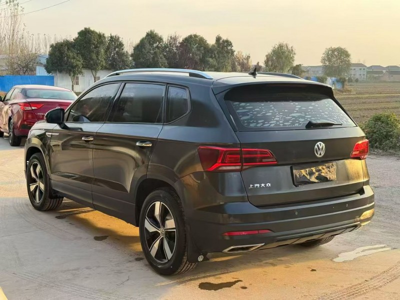 新乡20年大众探岳7