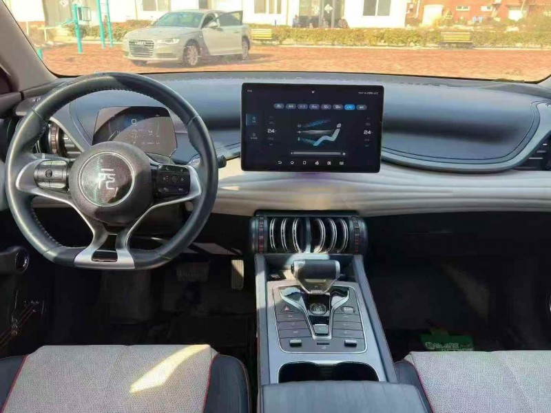 济宁23年比亚迪元5