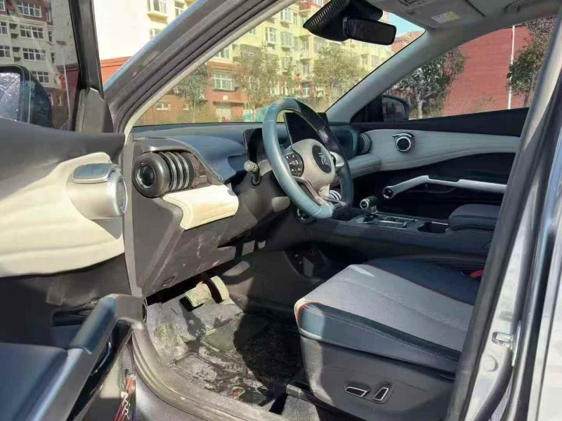 济宁23年比亚迪元6