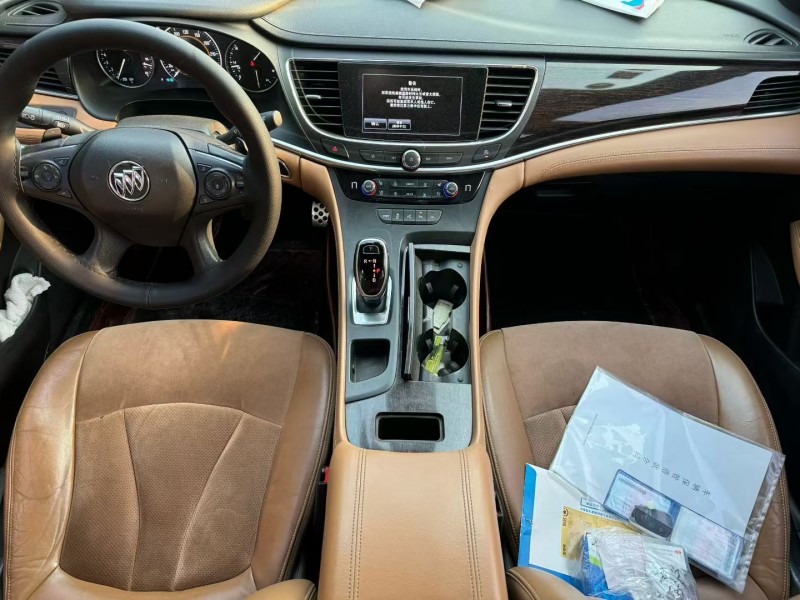 新乡17年别克君越4