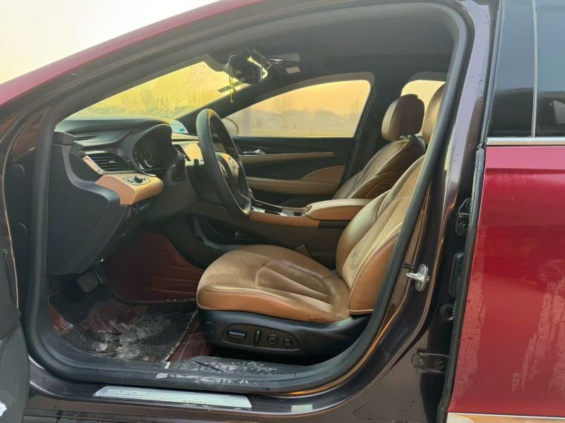 新乡17年别克君越6